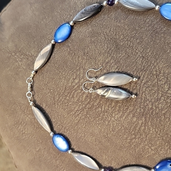 HANDMADE Gray Shell Amethyst Metal Beaded Handblown Glass Pendant Necklace - Picture 4 of 7